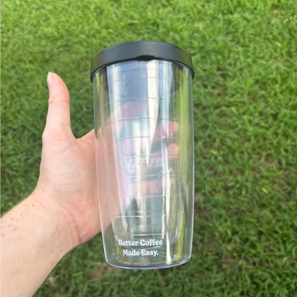 Javvy Clear Tumbler with Black Lid - Picture 4 of 5